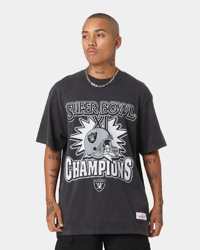 Mitchell & Ness Las Vegas Raiders Vintage Superbowl T-Shirt Vintage Black-- Handmade Hand-knitted Hand-woven