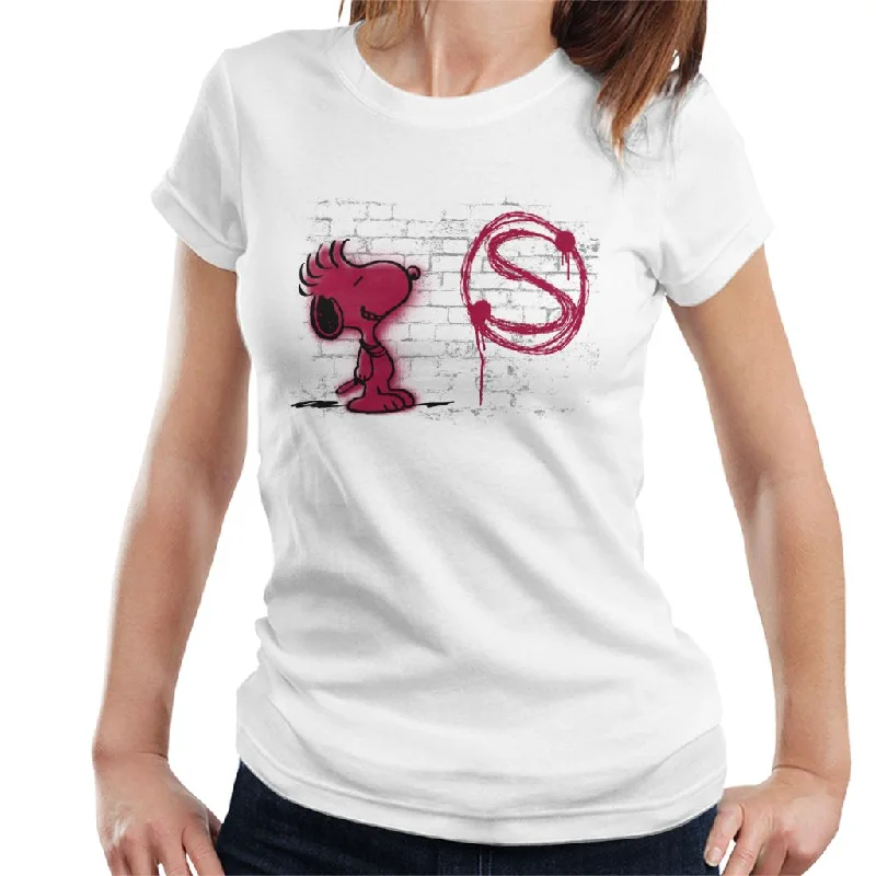 Peanuts Snoopy Red S Graffiti Women's T-Shirt-- Collared Crew Neck Turtle Neck