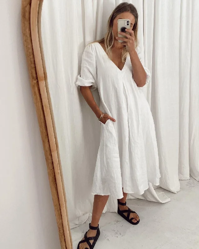 The Dress in White Tunics Velvet soft