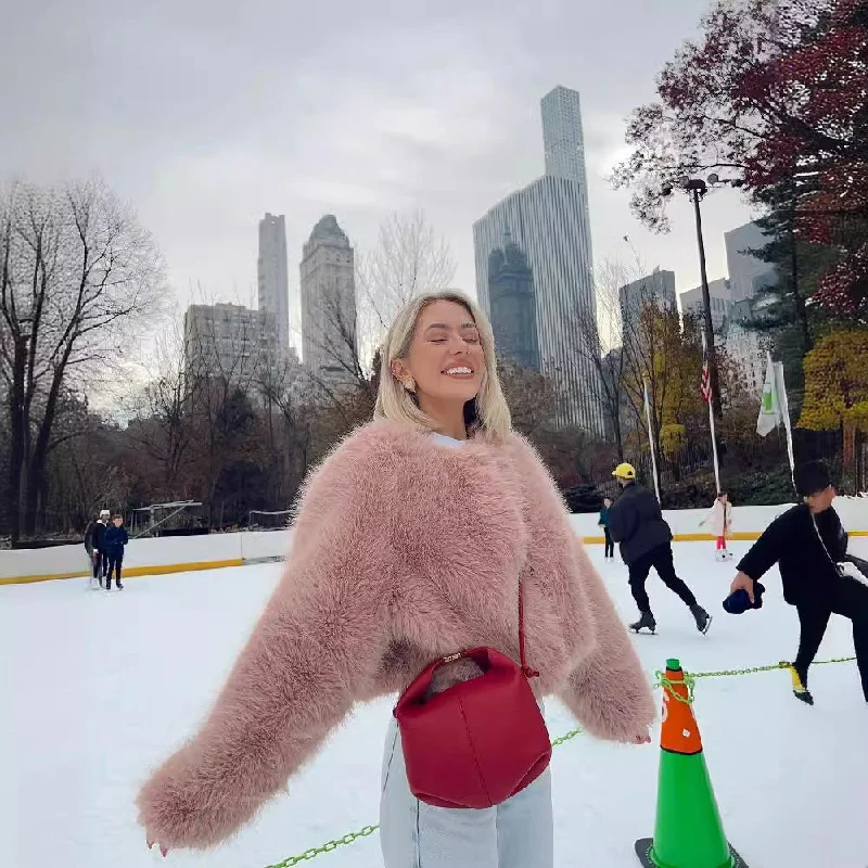 Designed Winter Short Faux Fur Coats Raincoat Turtleneck Coat Wrap Coat