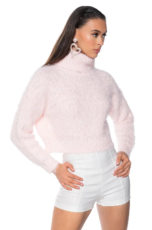 FEELING FREE FUZZY CROP TURTLENECK SWEATER