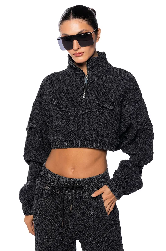 MONTE COZY KNIT POCKET DETAIL HALF ZIP CROP SWEATSHIRT