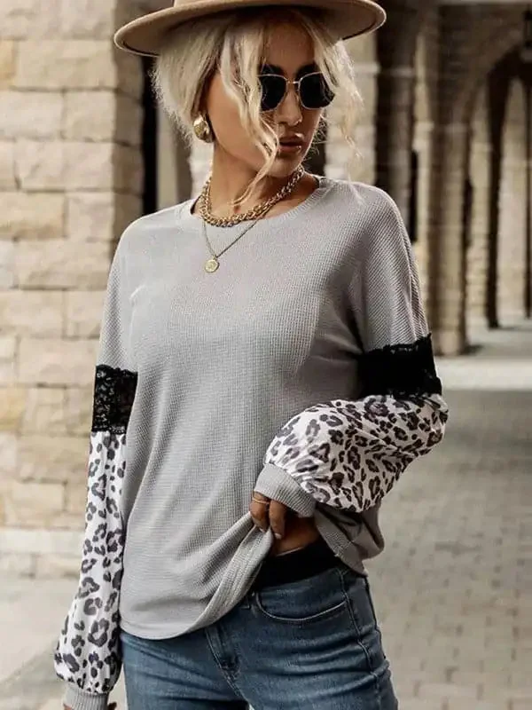 Women’s Color Block Lace Cheetah Print Sweatshirt