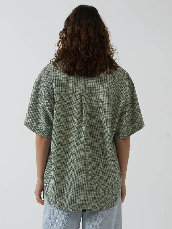 Levitation Shirt - Pistachio