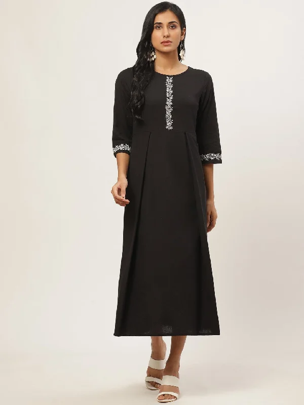 Women's Black Solid Solid Round Neck Cotton Fit And Flare Dress - Nayo Clothing